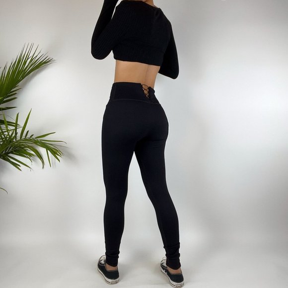 Vintage Y2K High Waisted Ribbed Black Leggings / Size: Small - Picture 2 of 3